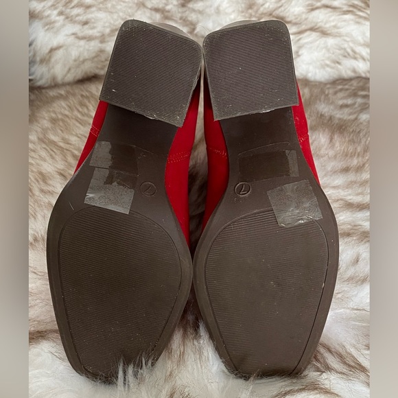 Journee Ankle boots. The perfect Red. New. Worn once. Size 7. Original box. - Picture 7 of 10